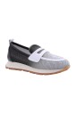 cross-mocassin-shoes