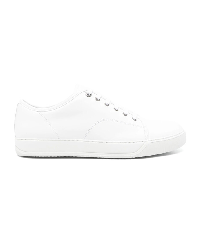 white-lace-up-sneaker-with-round-toe