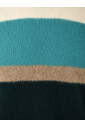 pull-rouge-multicolore-modele-d8w104gc