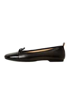 Mila Ballerinas