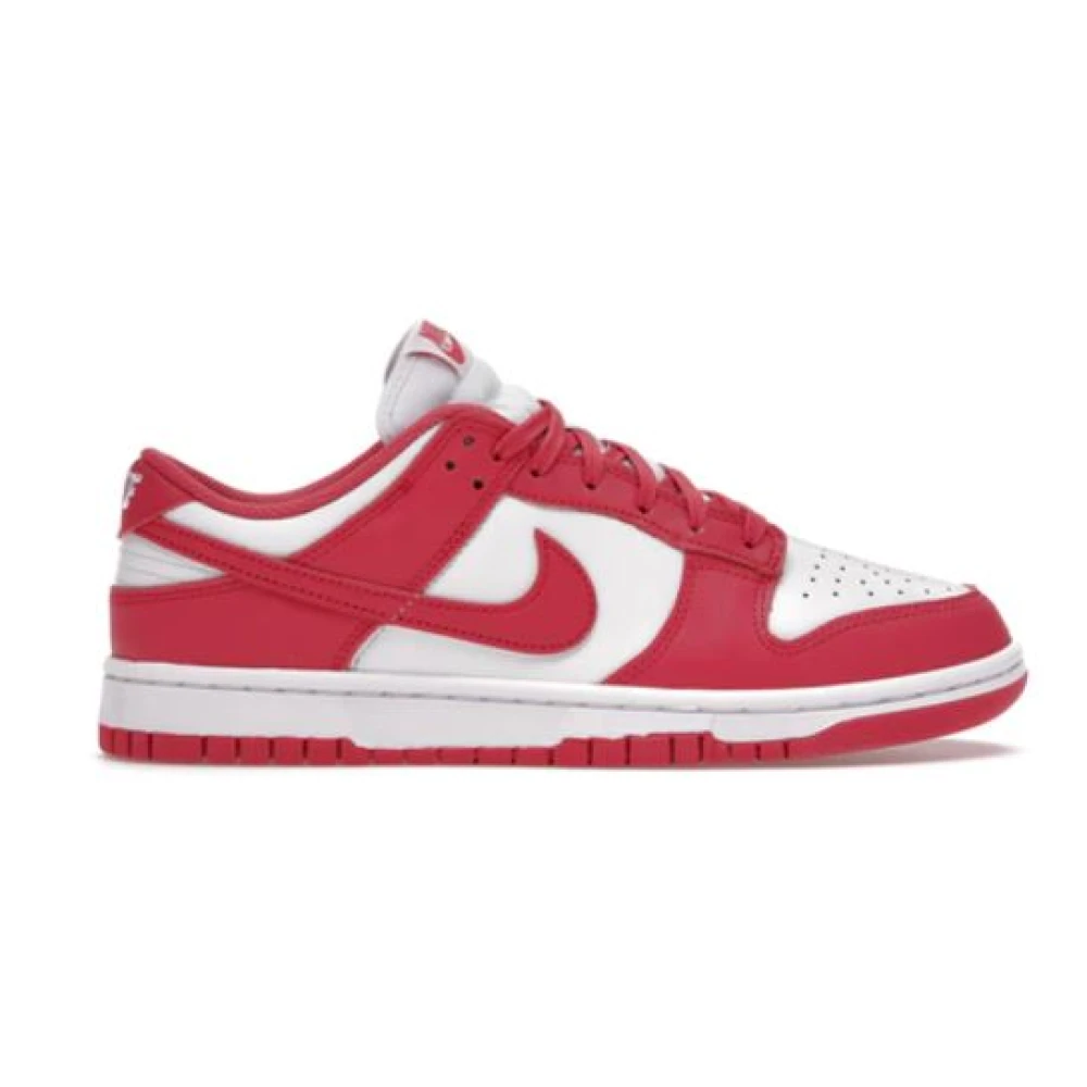 Nike - Shoes > Sneakers - Red - Nike - Modalova