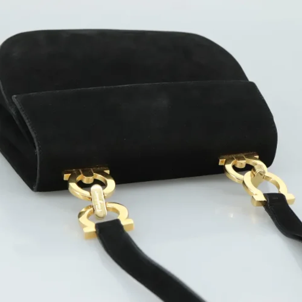 Salvatore Ferragamo Pre-owned Suede shoulder-bags Black Dames