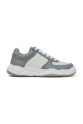 multicolour-sneakers-wayne-lowe-style