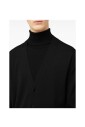 pull-en-maille-a-col-en-v