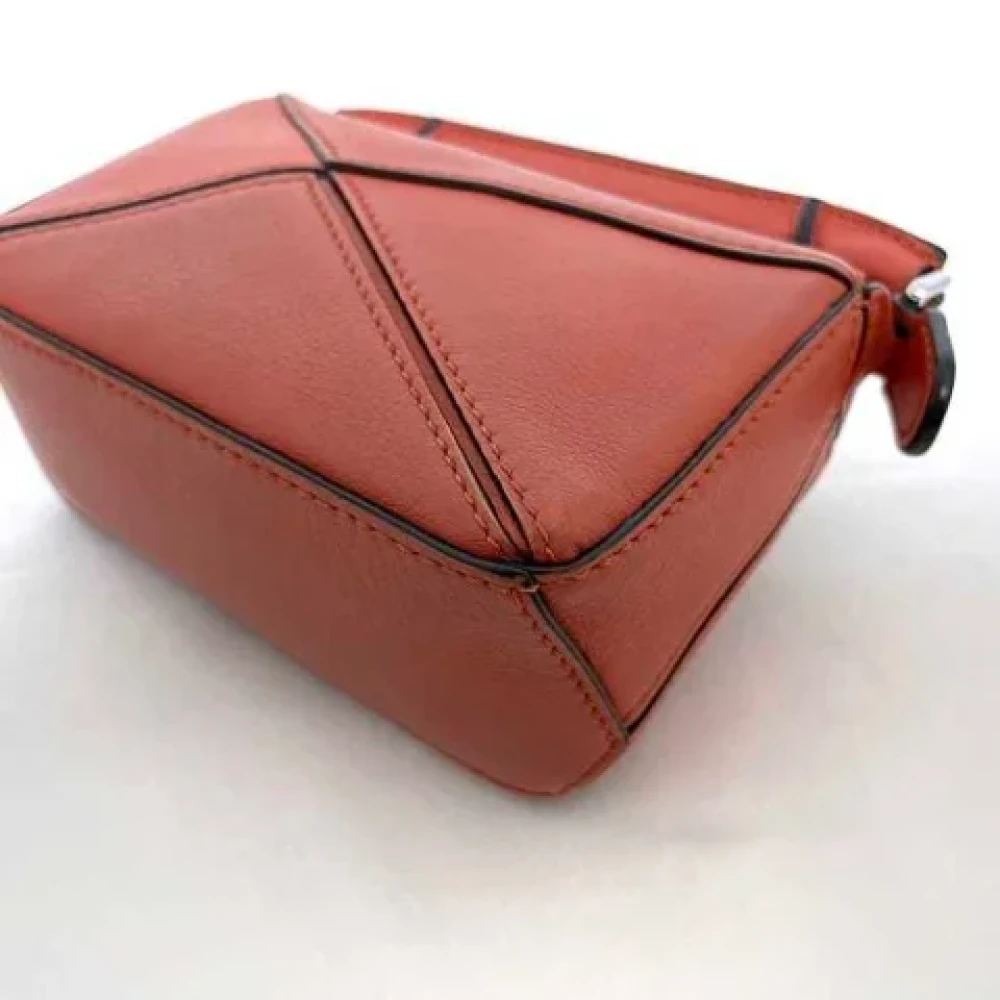Loewe Pre-owned Fabric shoulder-bags Brown Dames