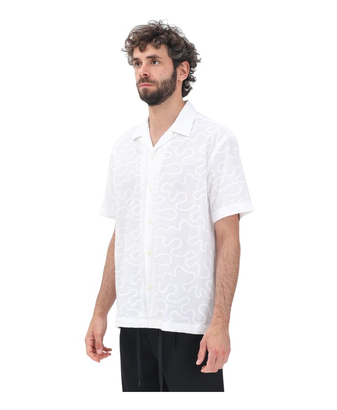 chemise-blanche-a-manches-courtes-brodee