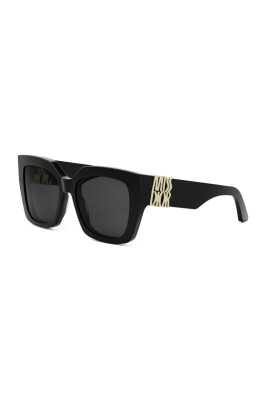 elegant-sunglasses-for-fashion-enthusiasts