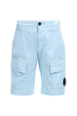 blue-shorts-with-leg-pockets