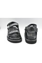 chaussures-noires-a-lacets-pour-femmes