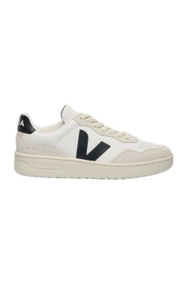sneakers-en-cuir-biologique-avec-empiecements-en-daim