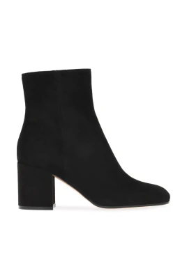 Joelle Boot
