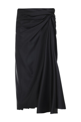 black-skirt-elevate-wardrobe-sophisticated-design