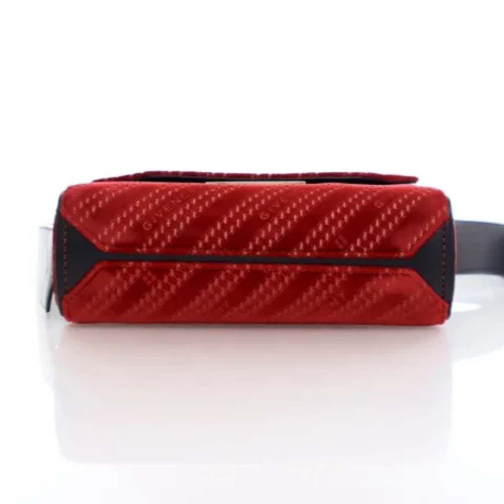 Givenchy Pre-owned Velvet shoulder-bags Red Dames