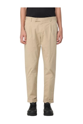 white-relaxed-fit-pleated-chinos