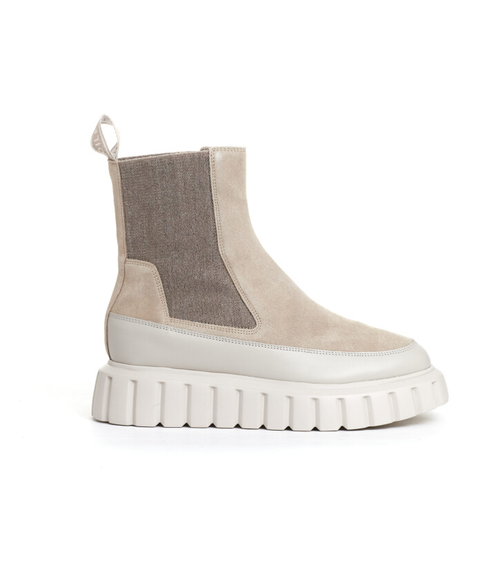 beige-leren-chelsea-enkellaarzen