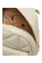 sac-a-dos-matelasse-beige-avec-logo-dore