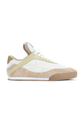 sneakers-stylish-kick