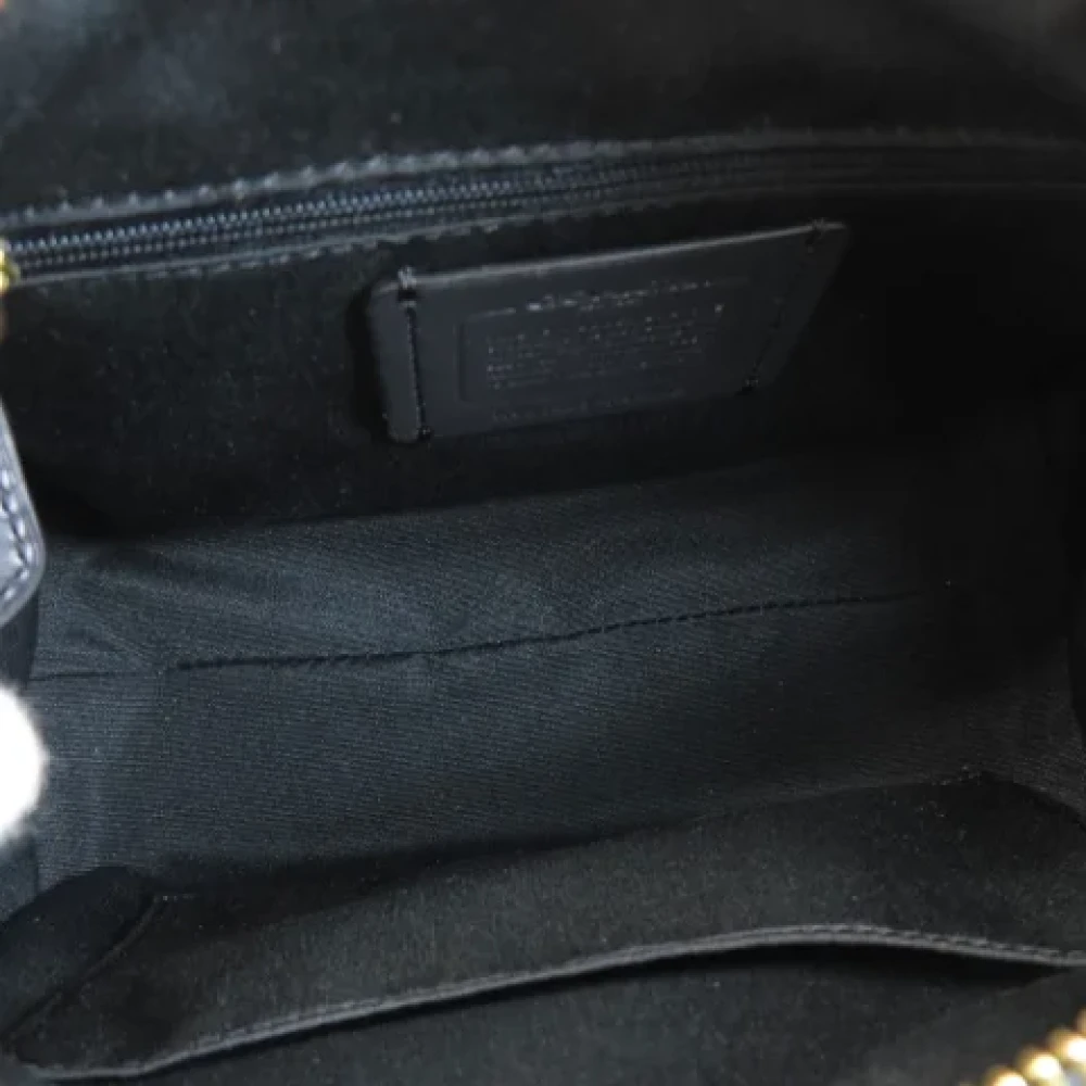 Coach Pre-owned Fabric handbags Black Dames