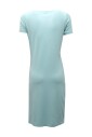 robe-elegante-avec-decollete-en-v