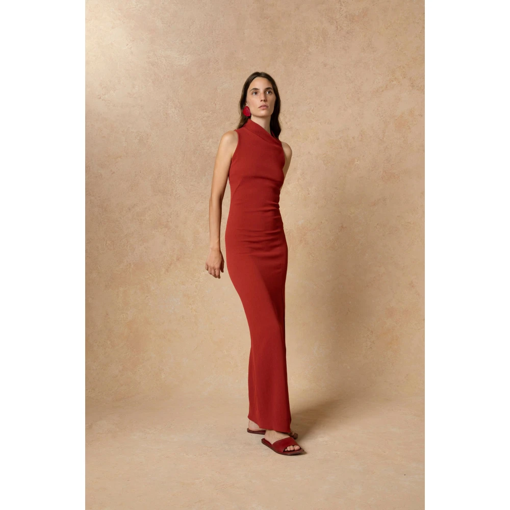 Cortana Rode Midi Jurk met Asymmetrische Halslijn Red Dames