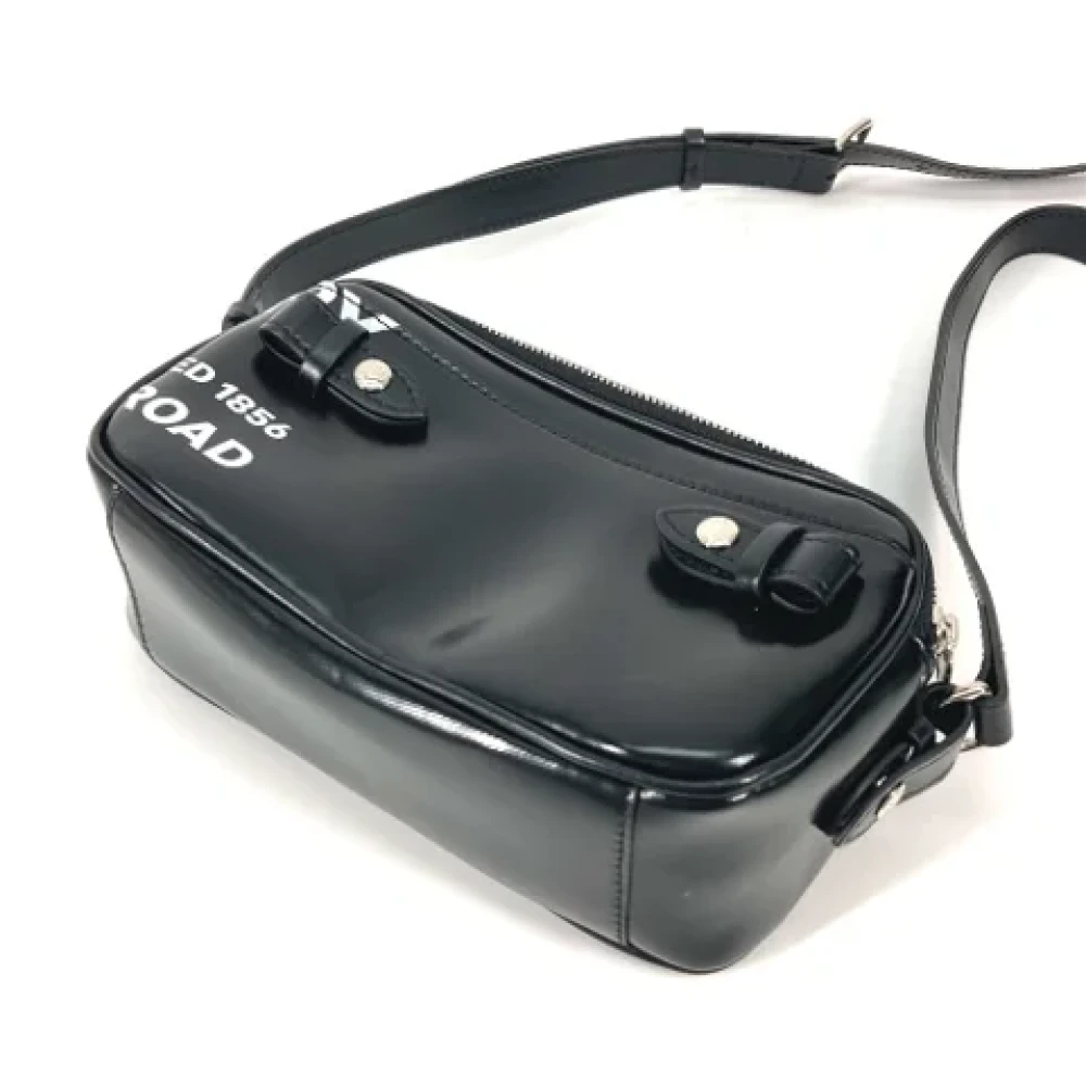 Burberry Vintage Pre-owned Leather shoulder-bags Black Heren