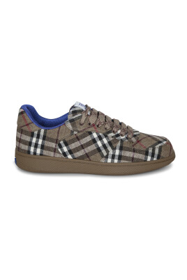 check-tyg-sneakers