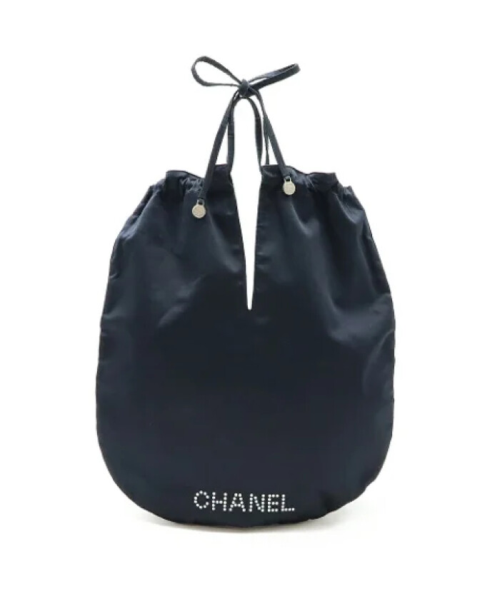 pre-owned-nylon-sacs-chanel