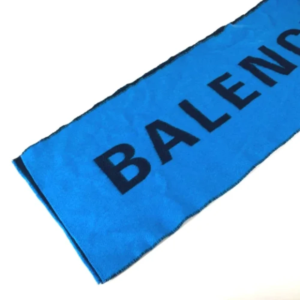 Balenciaga Vintage Pre-owned Wool scarves Blue Heren