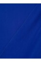 echarpe-bleue-rectangle-avec-bord-fini