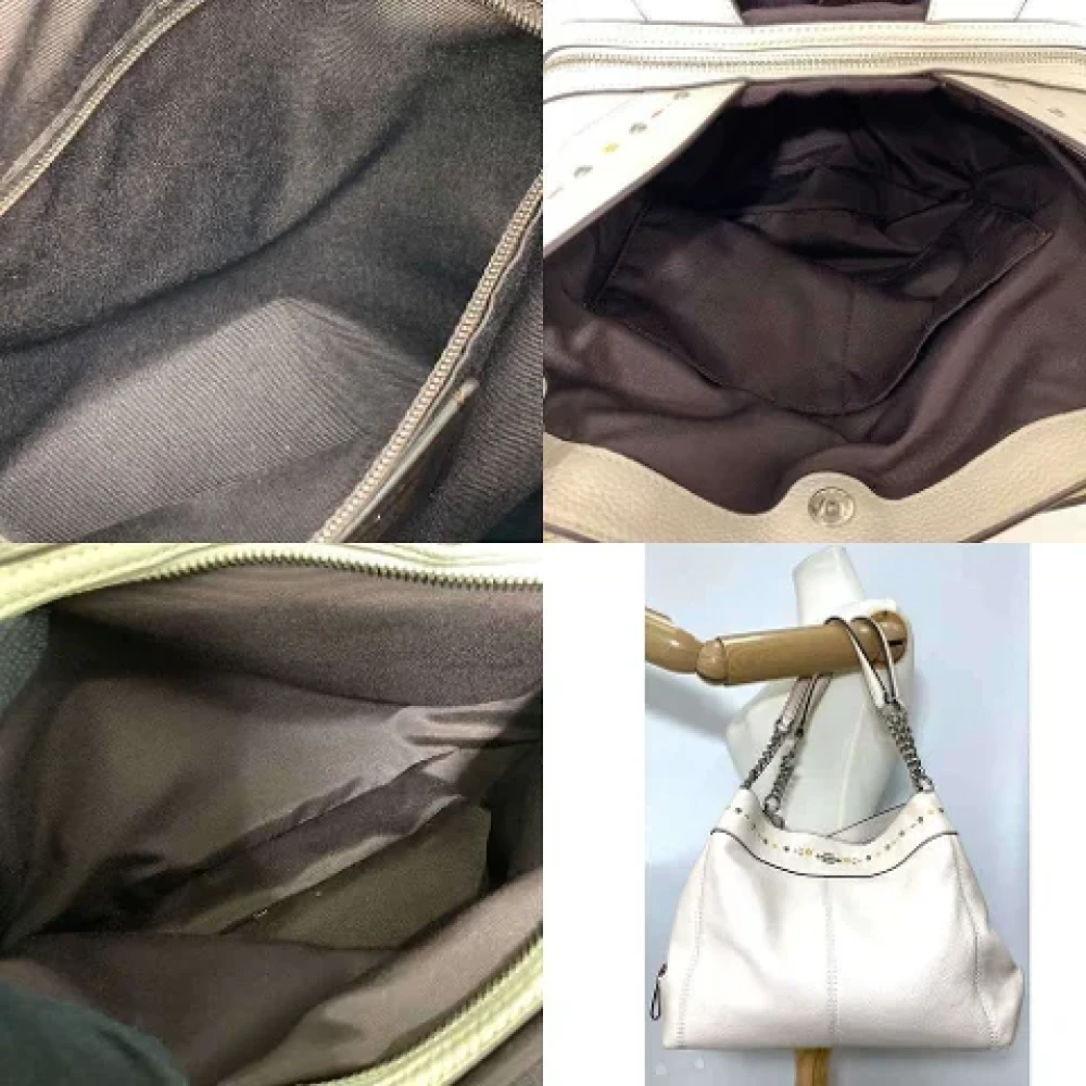 Coach Pre-owned Leather shoulder-bags White Dames
