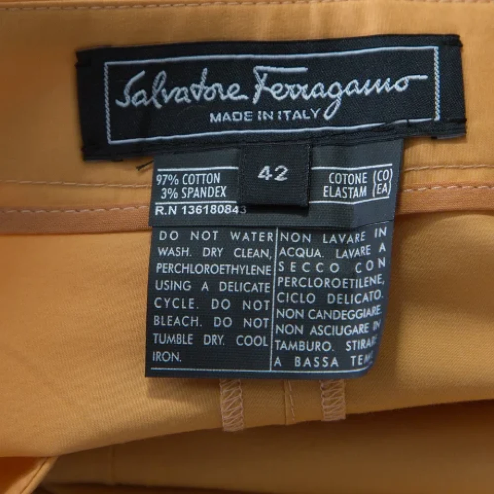 Salvatore Ferragamo Pre-owned Cotton bottoms Orange Dames