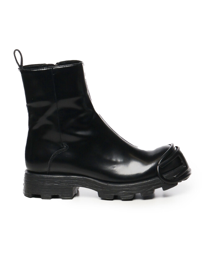 bottines-noires-en-cuir-a-fermeture-eclair-et-bout-rond