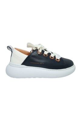 stylish-sneaker-for-men