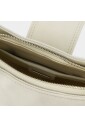 creme-leren-schoudertas-met-magneetsluiting