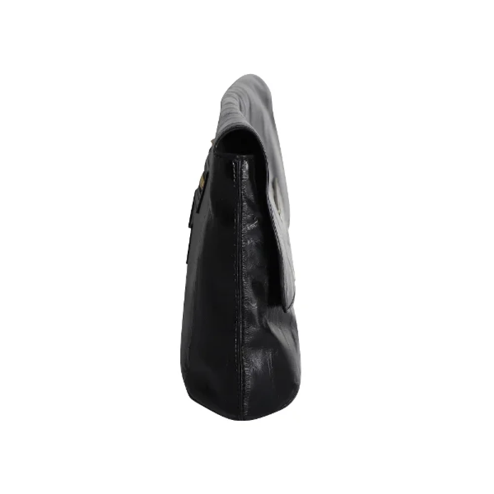 Anya Hindmarch Pre-owned Leather clutches Black Dames