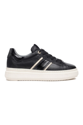 black-sneakers