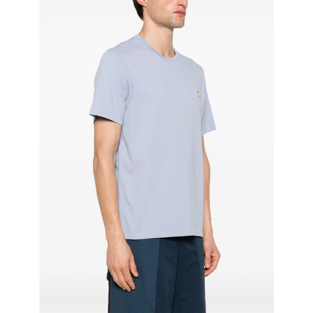 Maison Kitsuné Clear Blue T-shirts en Polos met Chillax Fox Patch Blue Heren