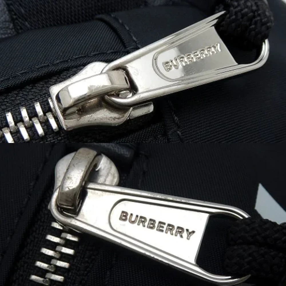 Burberry Vintage Pre-owned Nylon crossbody-bags Black Dames