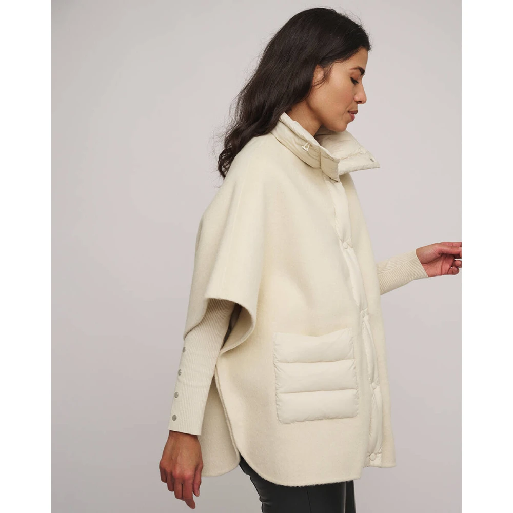 Rino&Pelle Wollen cape met donsdetails Beige Dames