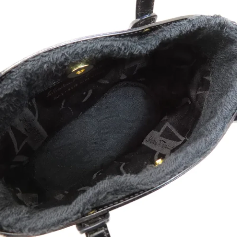 Salvatore Ferragamo Pre-owned Fabric handbags Black Dames
