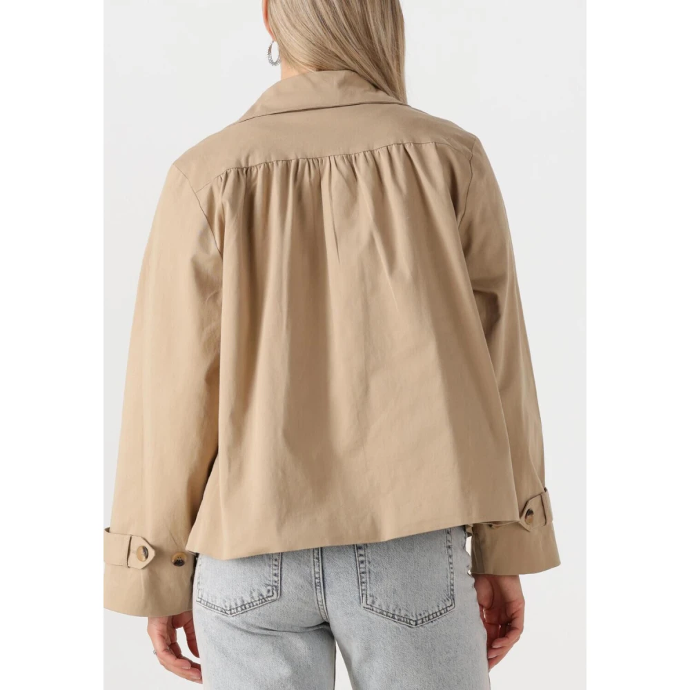 Lollys Laundry Elegante Ecru Jas voor Vrouwen Beige Dames