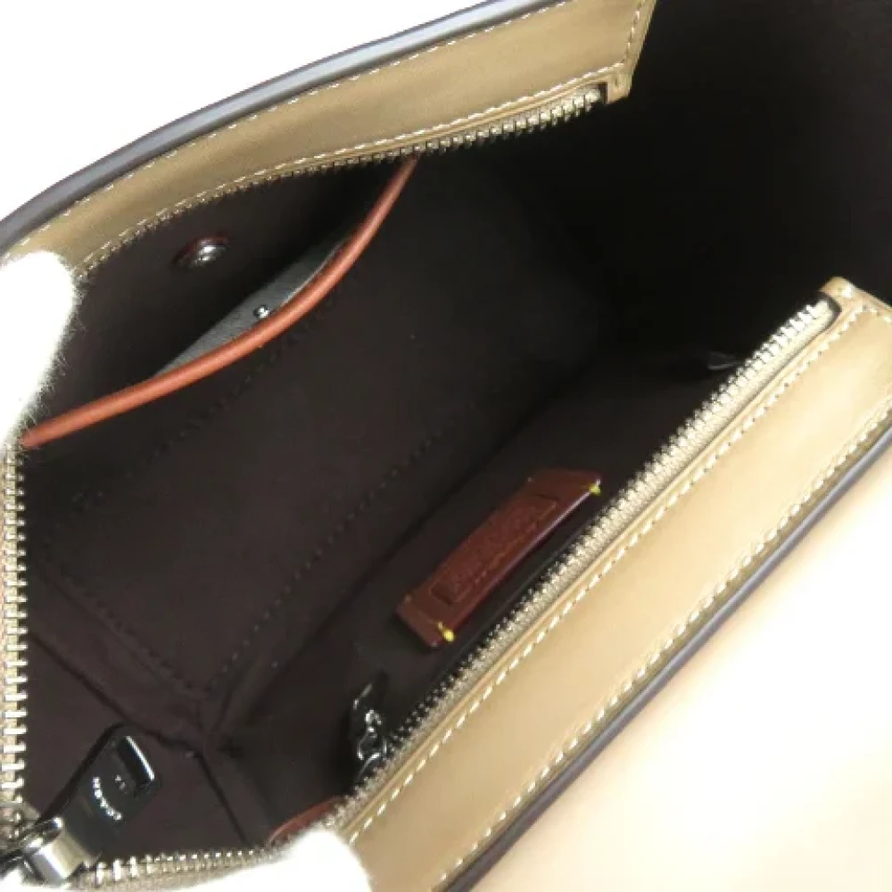 Coach Pre-owned Leather handbags Beige Dames