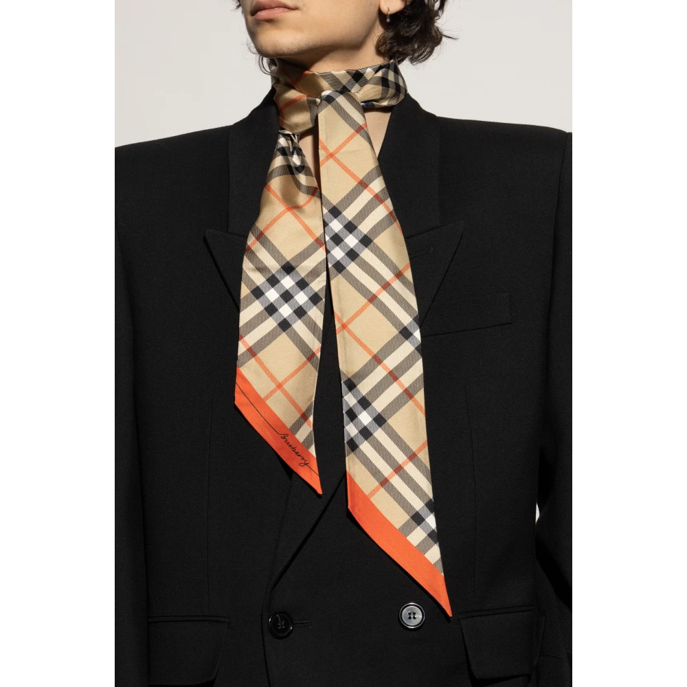 Burberry Zijden sjaal Beige Unisex