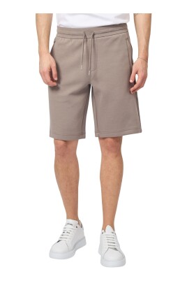 grijze-shorts-met-elastische-taille
