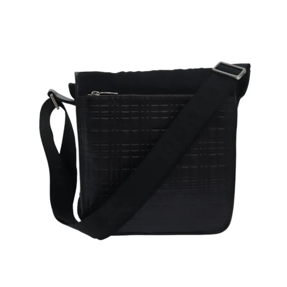 Burberry Vintage Pre-owned Nylon shoulder-bags Black Dames