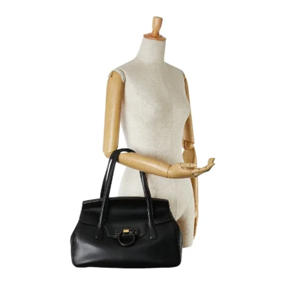 Salvatore Ferragamo Pre-owned Leather handbags Black Dames