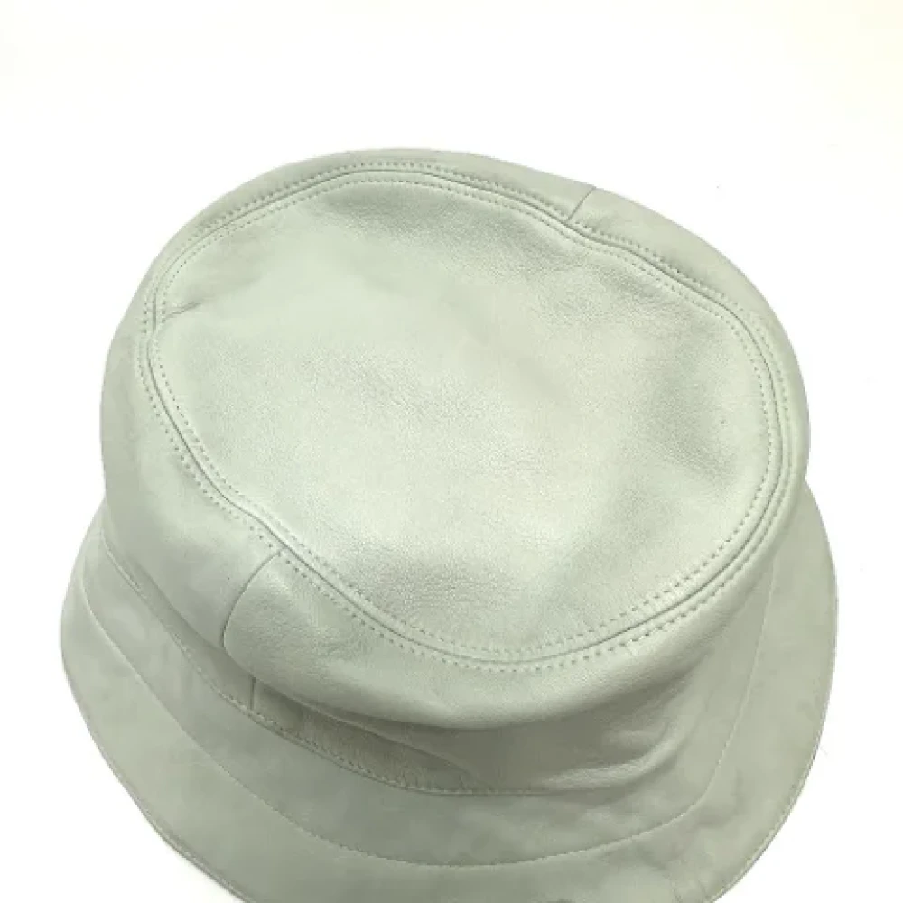 Louis Vuitton Vintage Pre-owned Leather hats Gray Dames