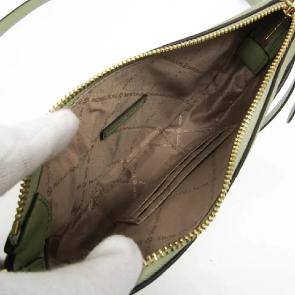Michael Kors Pre-owned Leather shoulder-bags Green Dames