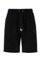 collection-de-t-shirts-et-shorts-decontractes