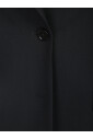 veste-noire-en-laine-ajustee
